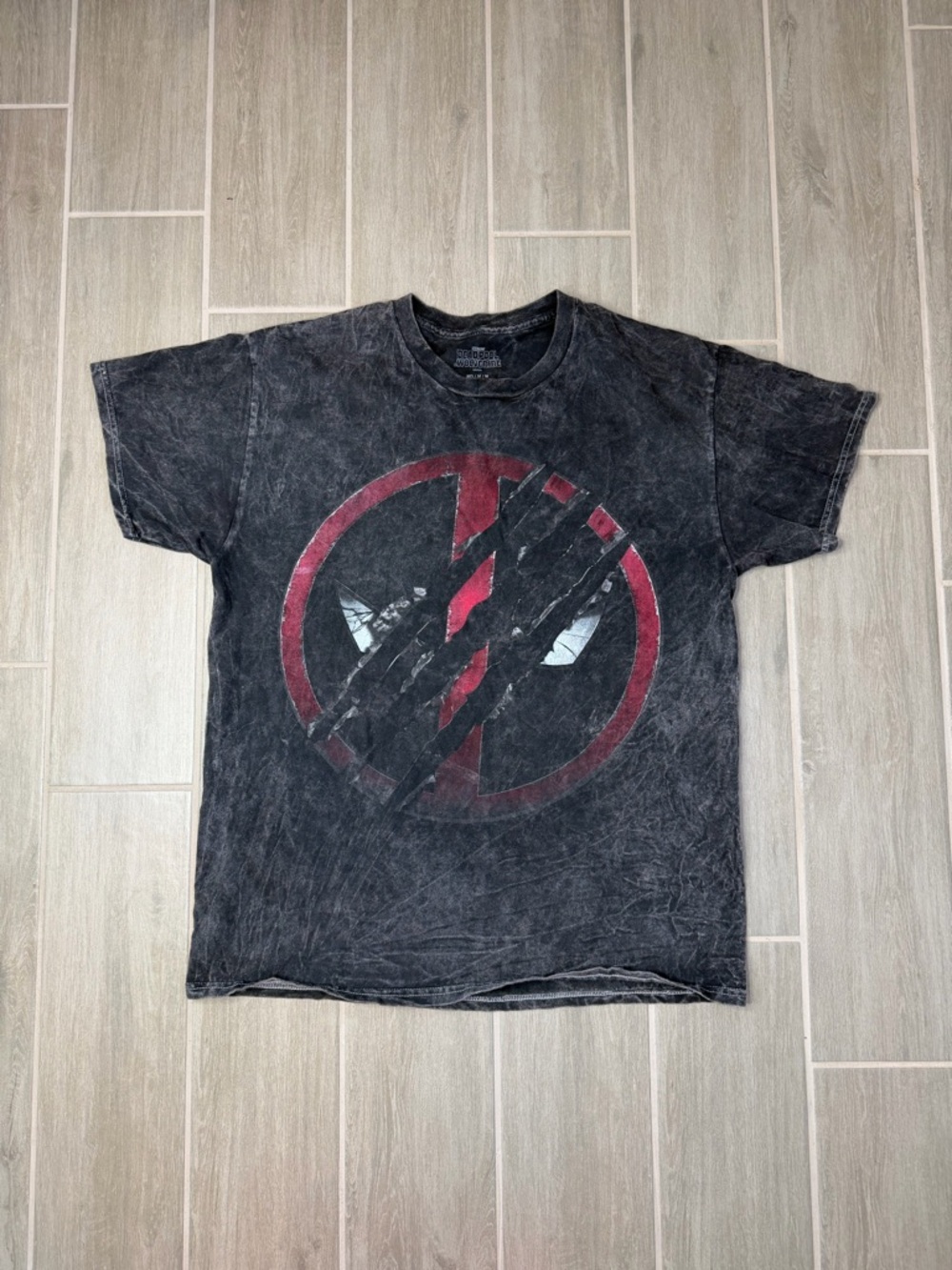 Marvel Deadpool & Wolverine Slashed Logo Acid Wash Graphic T-Shirt Mens Small